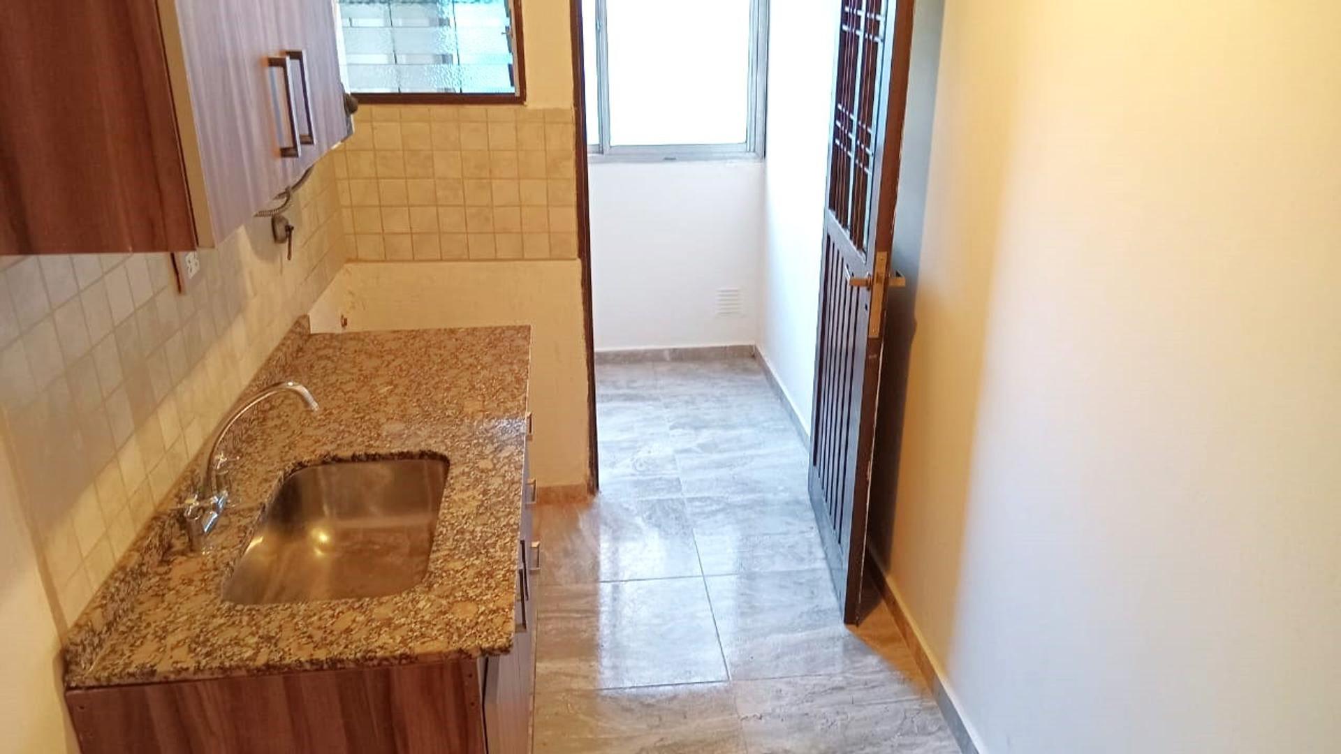 DEPARTAMENTO  2 AMBIENTES ALQUILER  BANFIELD CON PLACARD