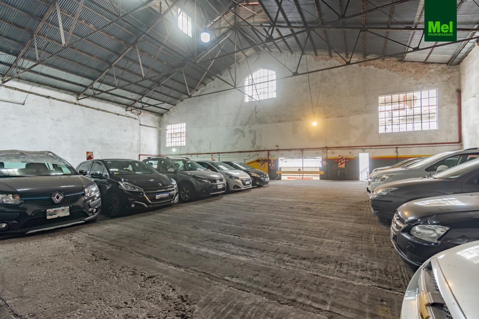 En Caballito garage con 50 cocheras fijasmas moviles