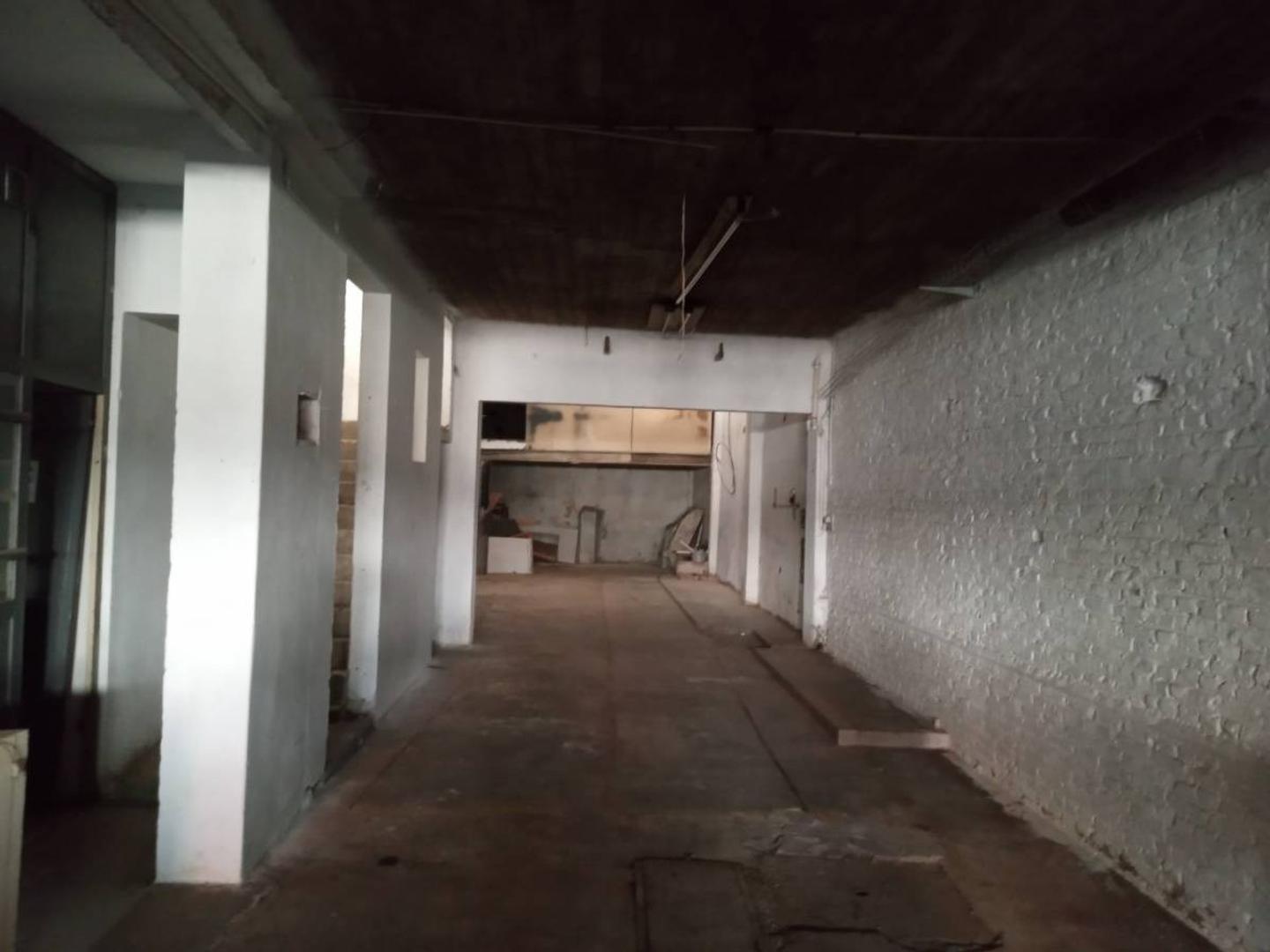 Galpon en Venta en Villa Sarmiento, USD 180.000