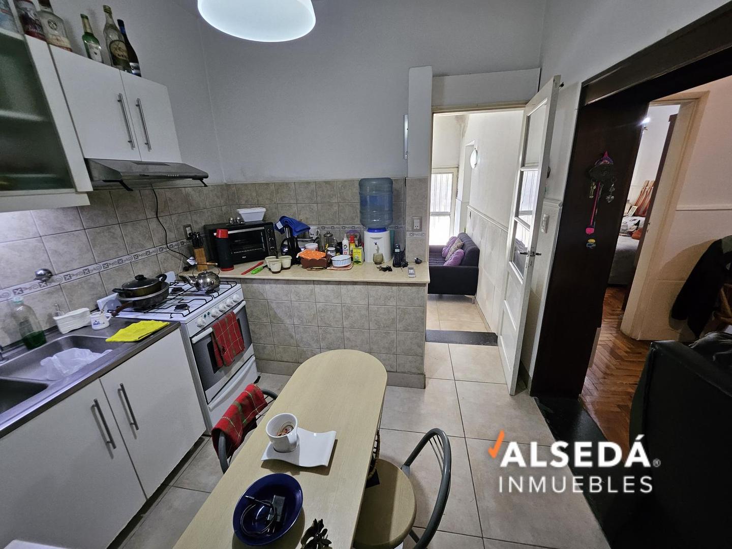 Casa 2 ambientes con 1 baño