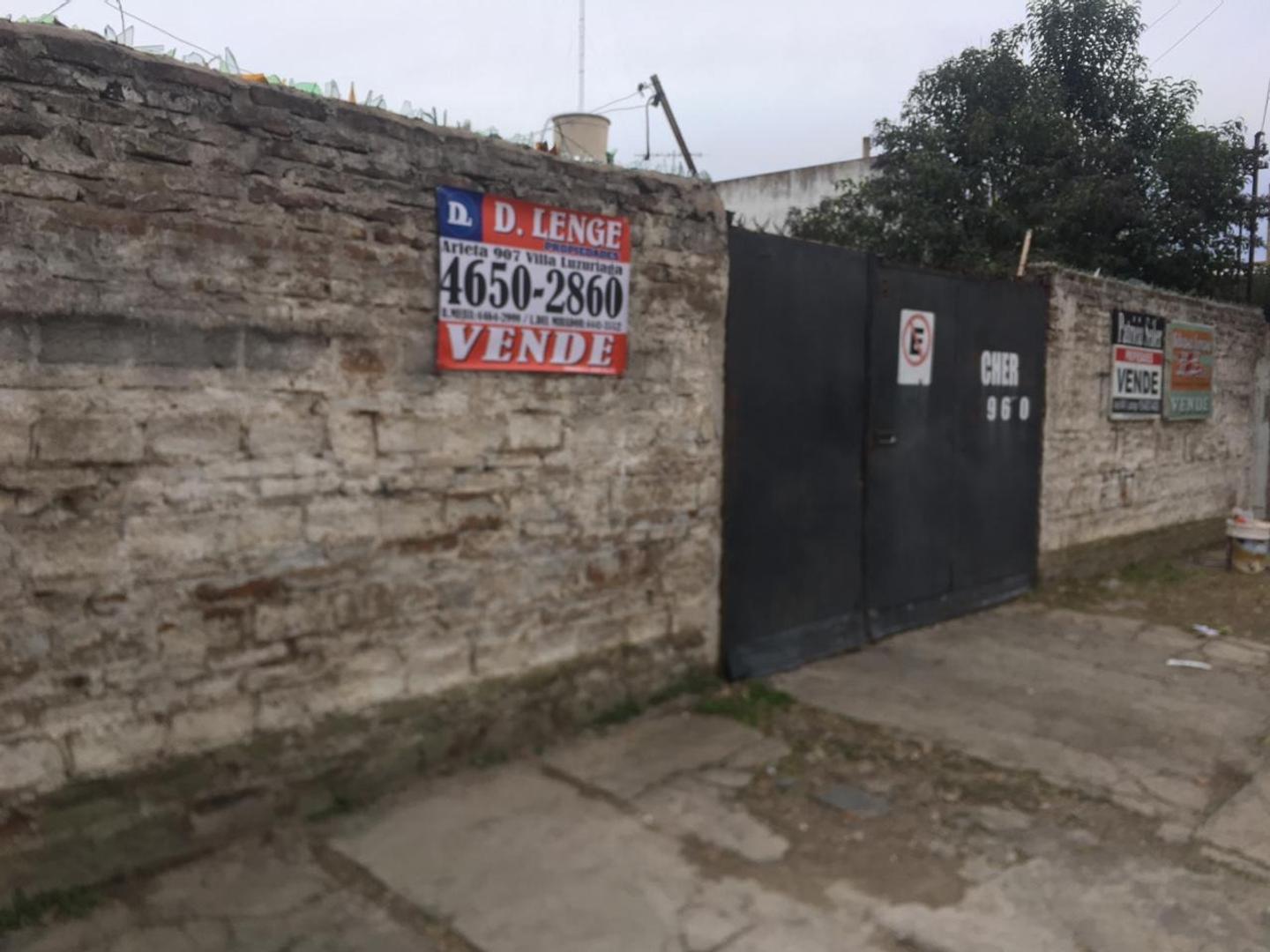 LOTE DE 12 X 17 EN VILLA LUZURIAGA