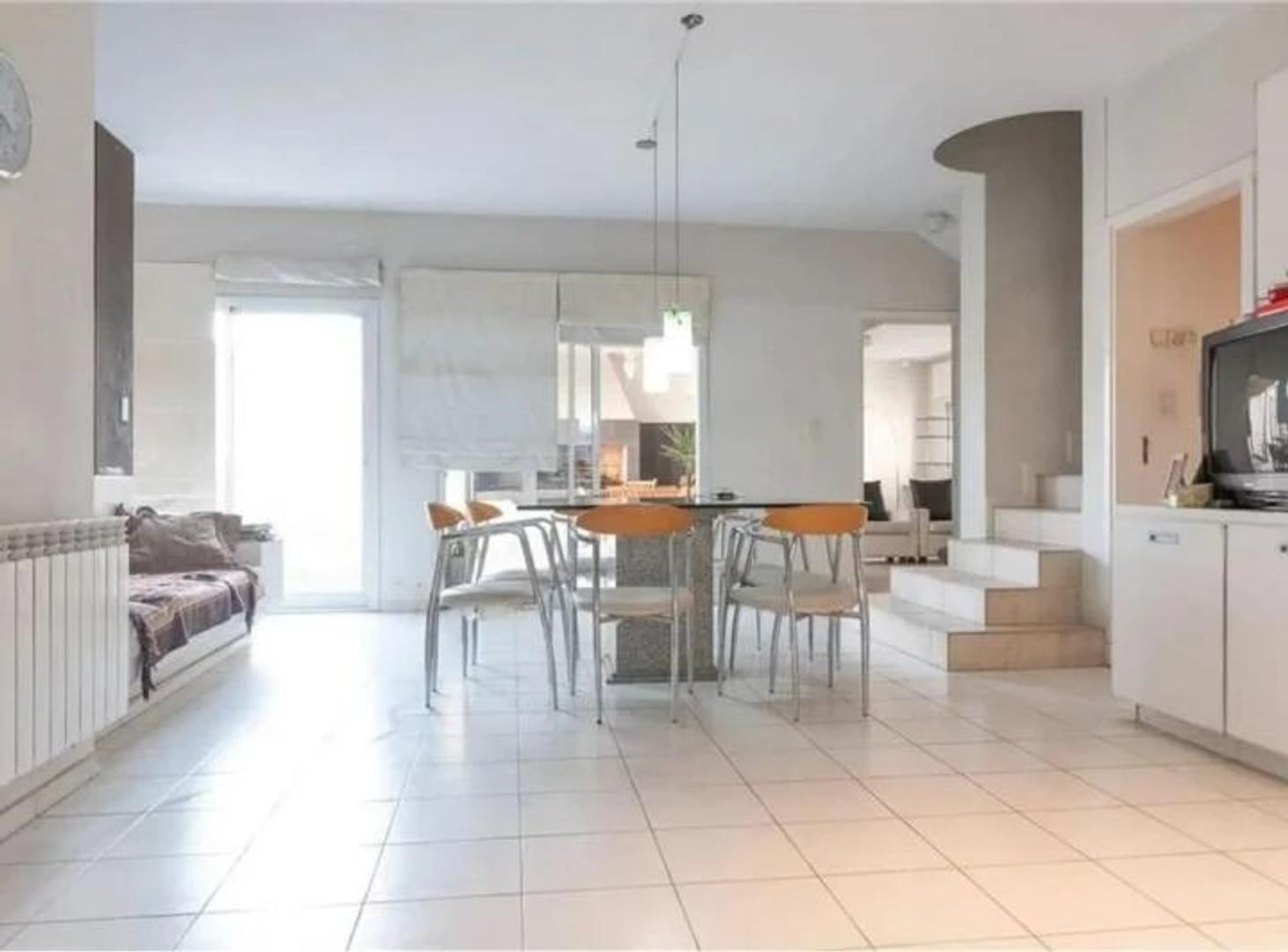 Casa en Venta en Urca, USD 245.000