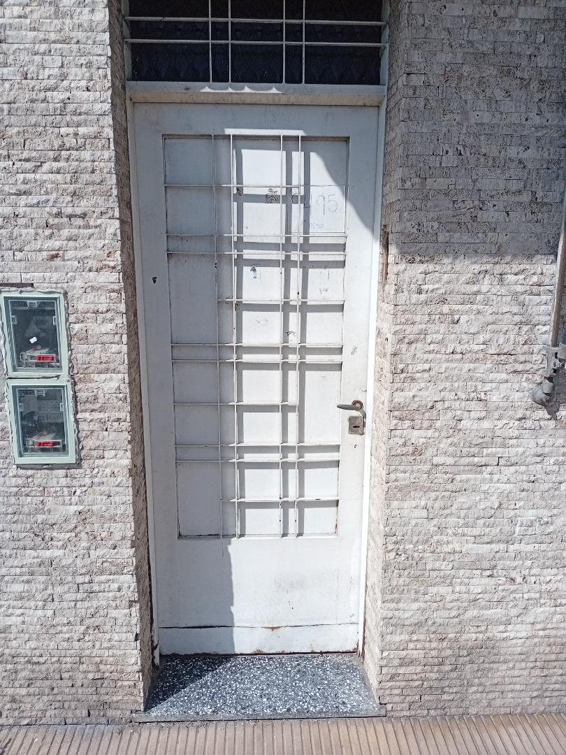 Gabino Ezeiza 9495 , Piso 1