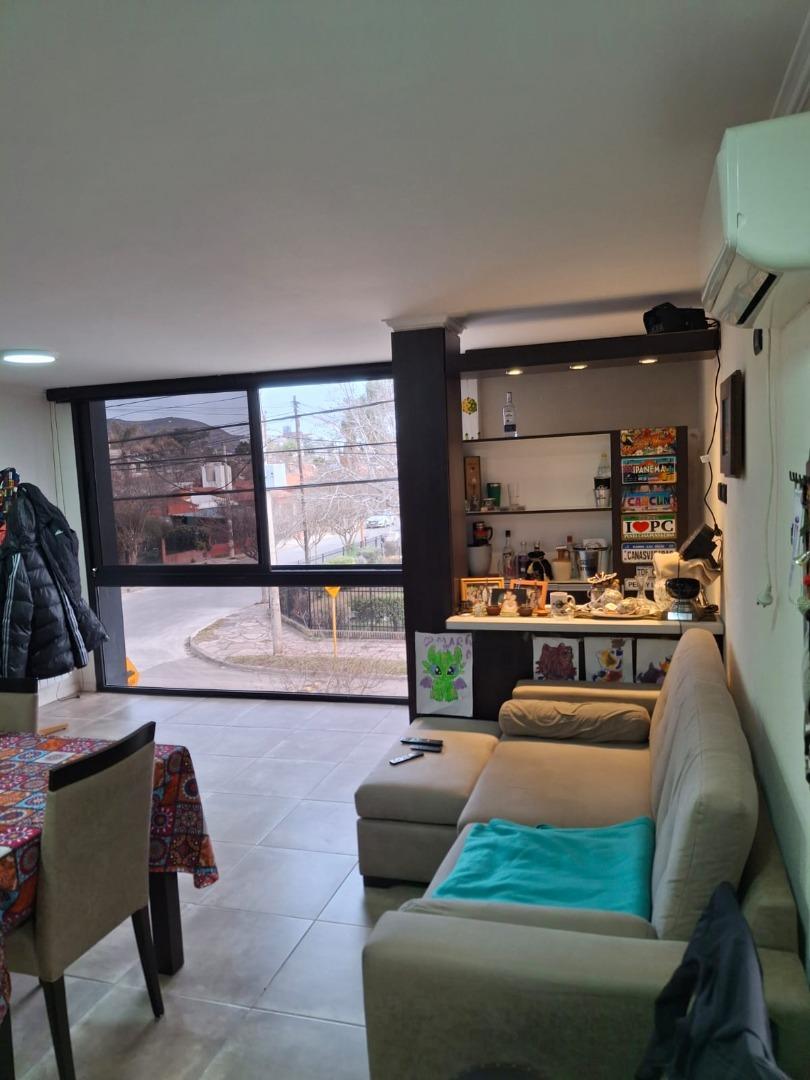 De Mayo 1166 Dormitorios 2 , Piso 1