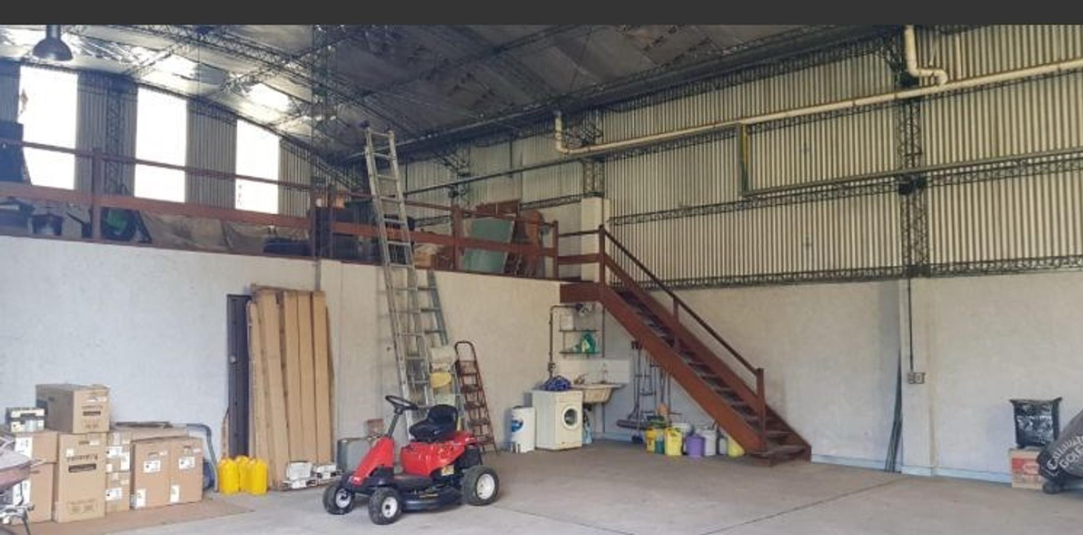 Depósito  en Venta en Ituzaingó, G.B.A. Zona Oeste, Argentina