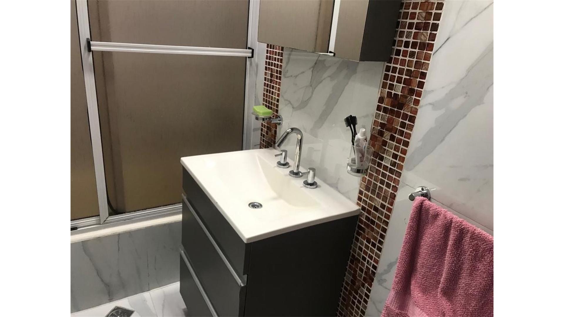 Depto Tipo Casa en Venta de 3 ambientes