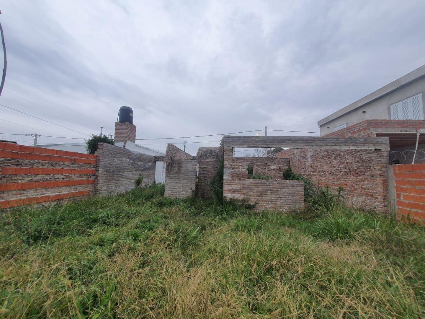 Casa en Venta en Capitan Bermudez, USD 28.000