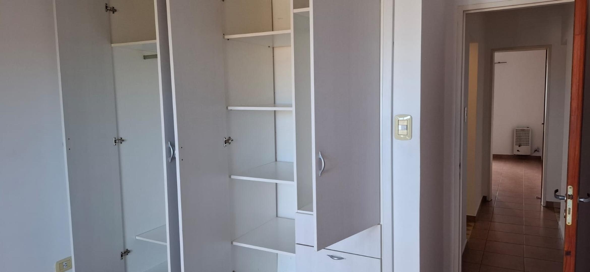 Amplio departamento de 2 dormitorios, excelente ubicacion