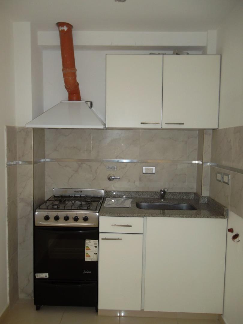 Departamento en Venta en Jose Leon Suarez, USD 60.000