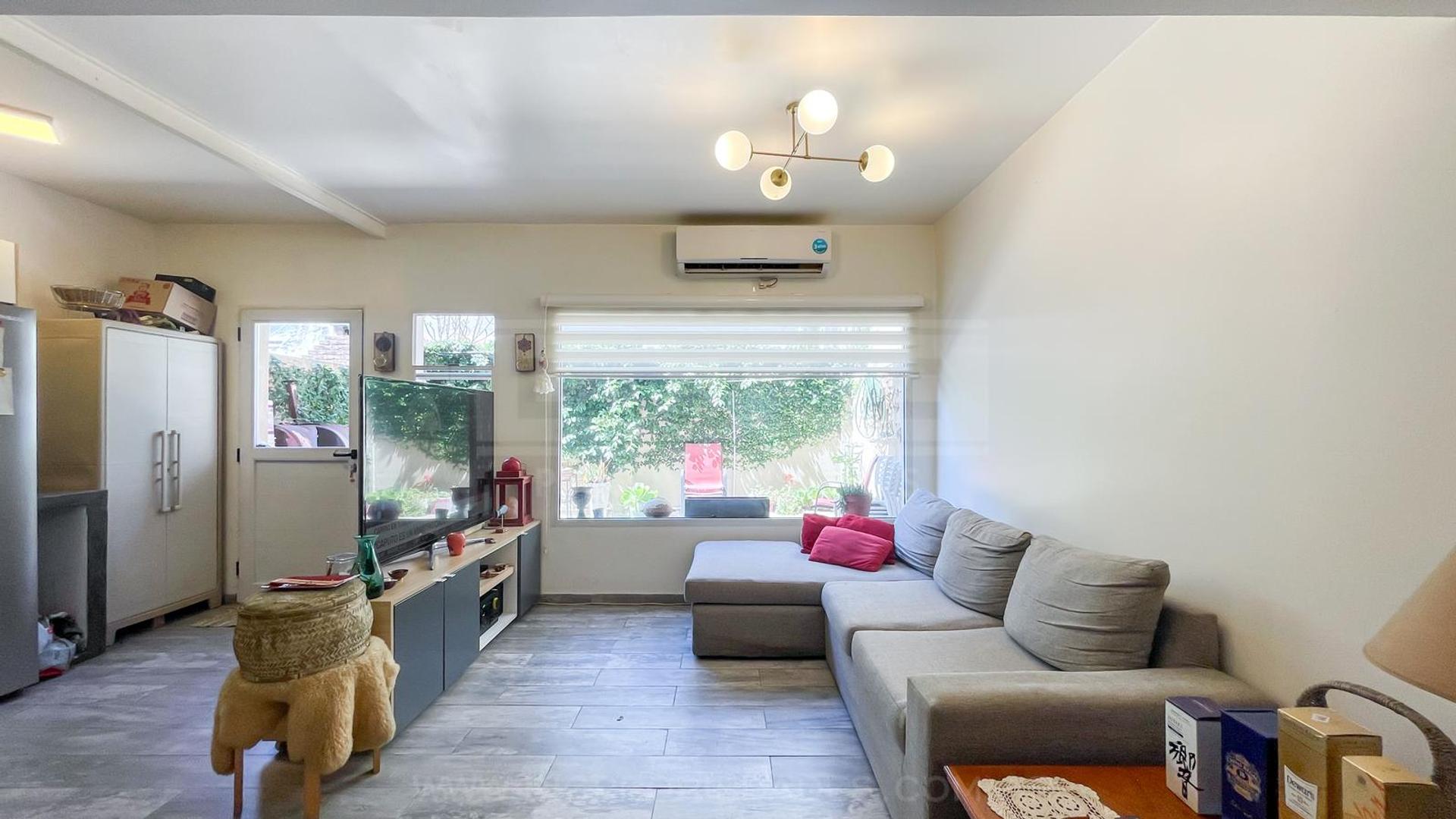 Casa en Venta en Olivos Uzal / Panamericana, USD 250.000