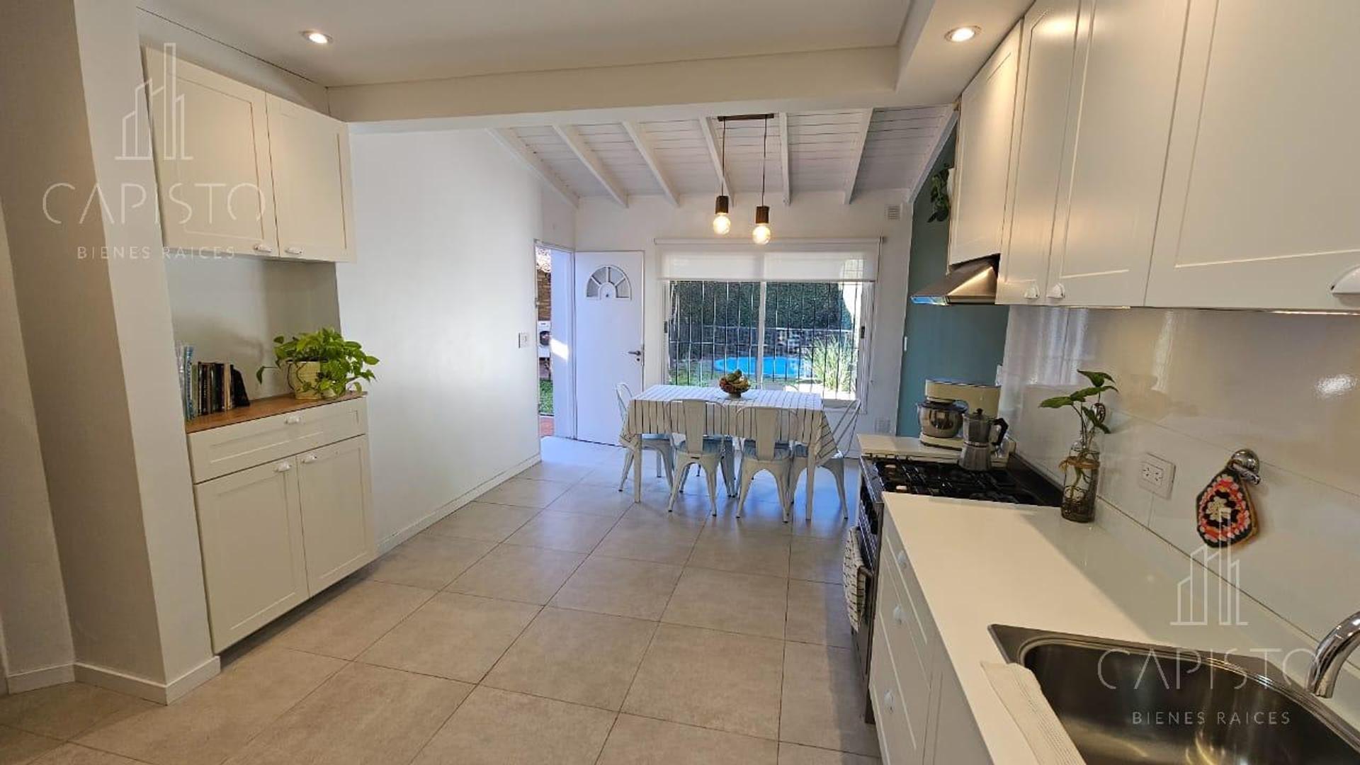 Casa 4 ambientes con 1 baño