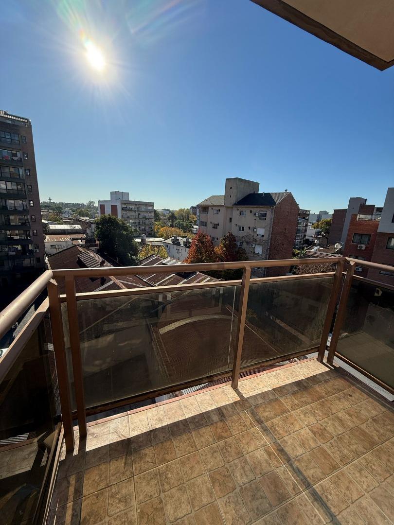 MONOAMBIENTE  EN MUY BUENA UBICACION