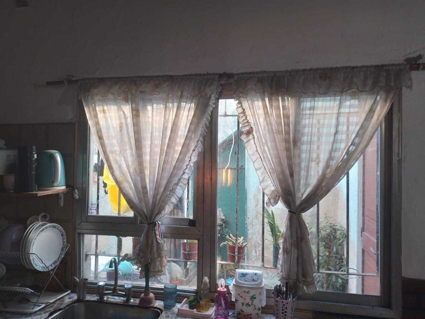 Casa 3 ambientes y medio con garaje U$s 42.000.-