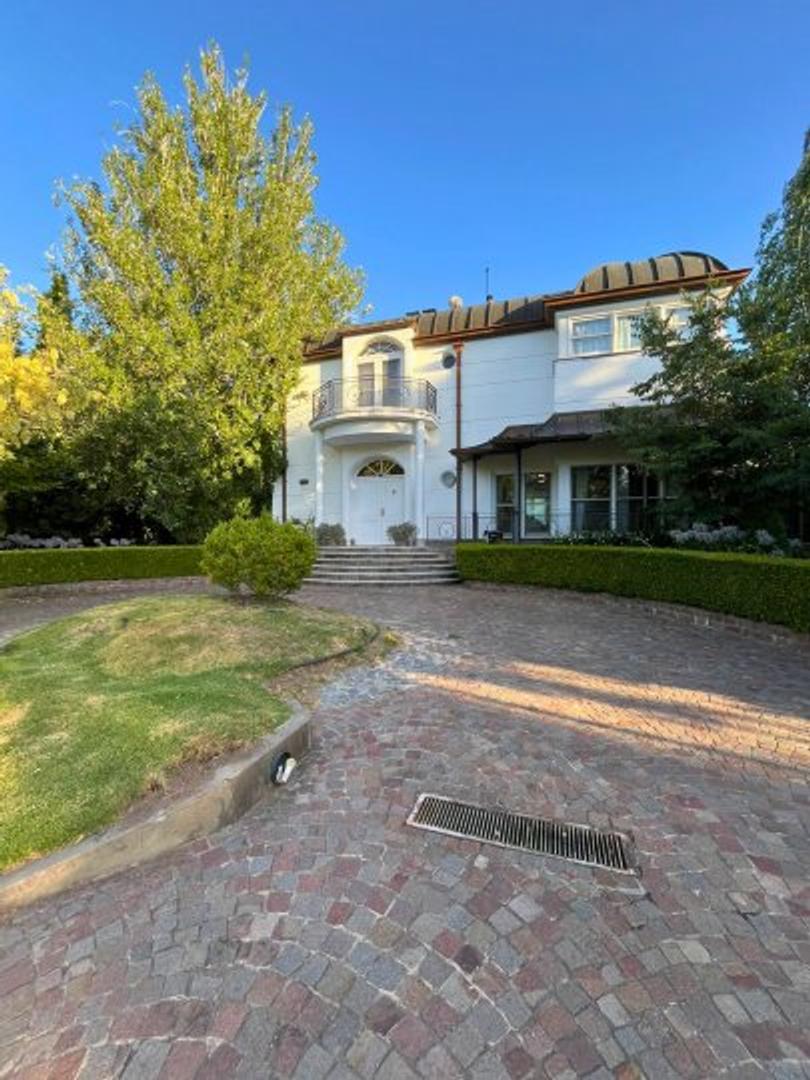 Casa en Venta de 4 dormitorios