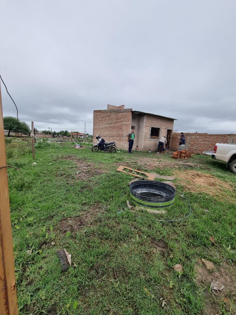 Casa 2 ambientes con 1 baño