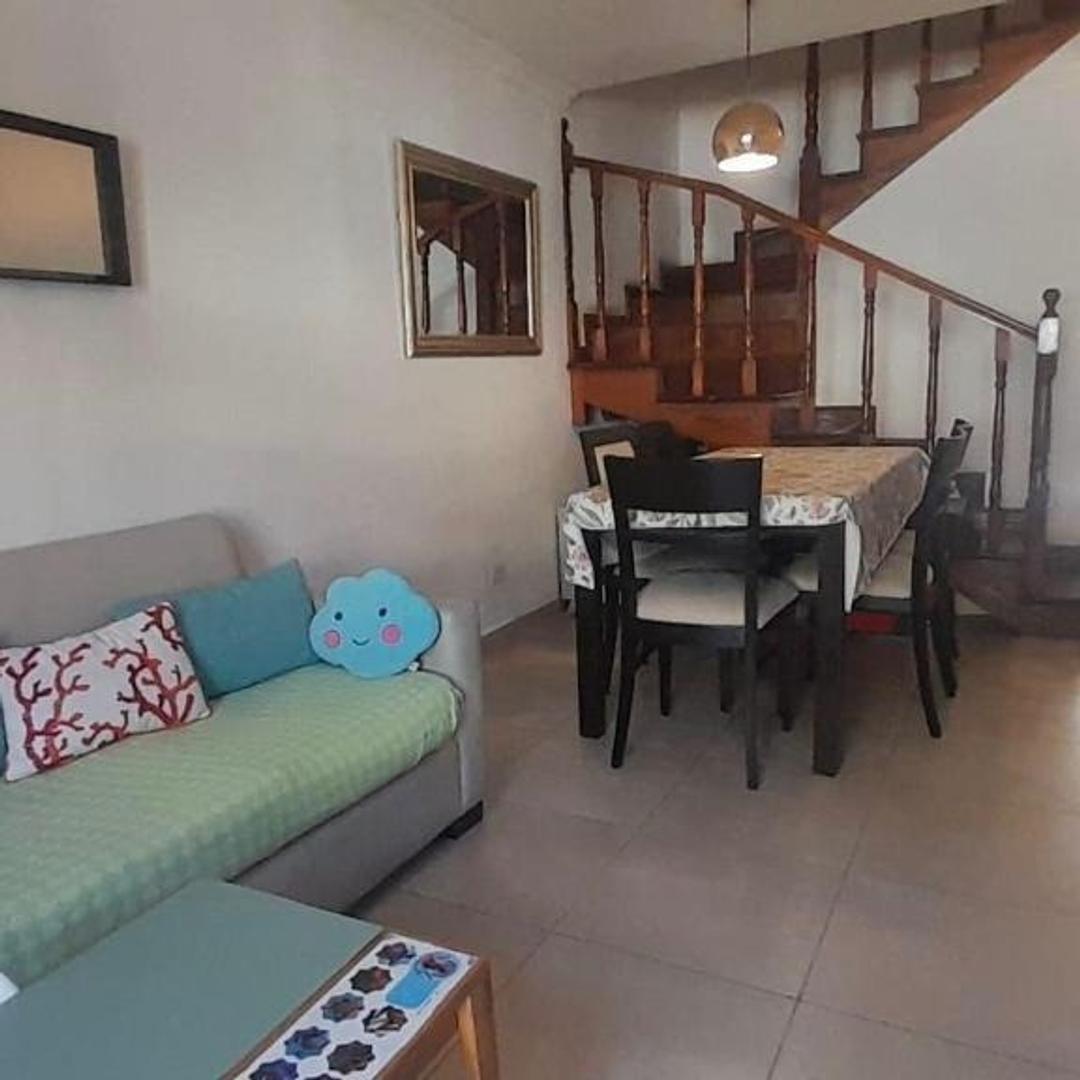 Depto Tipo Casa en Venta de 4 ambientes