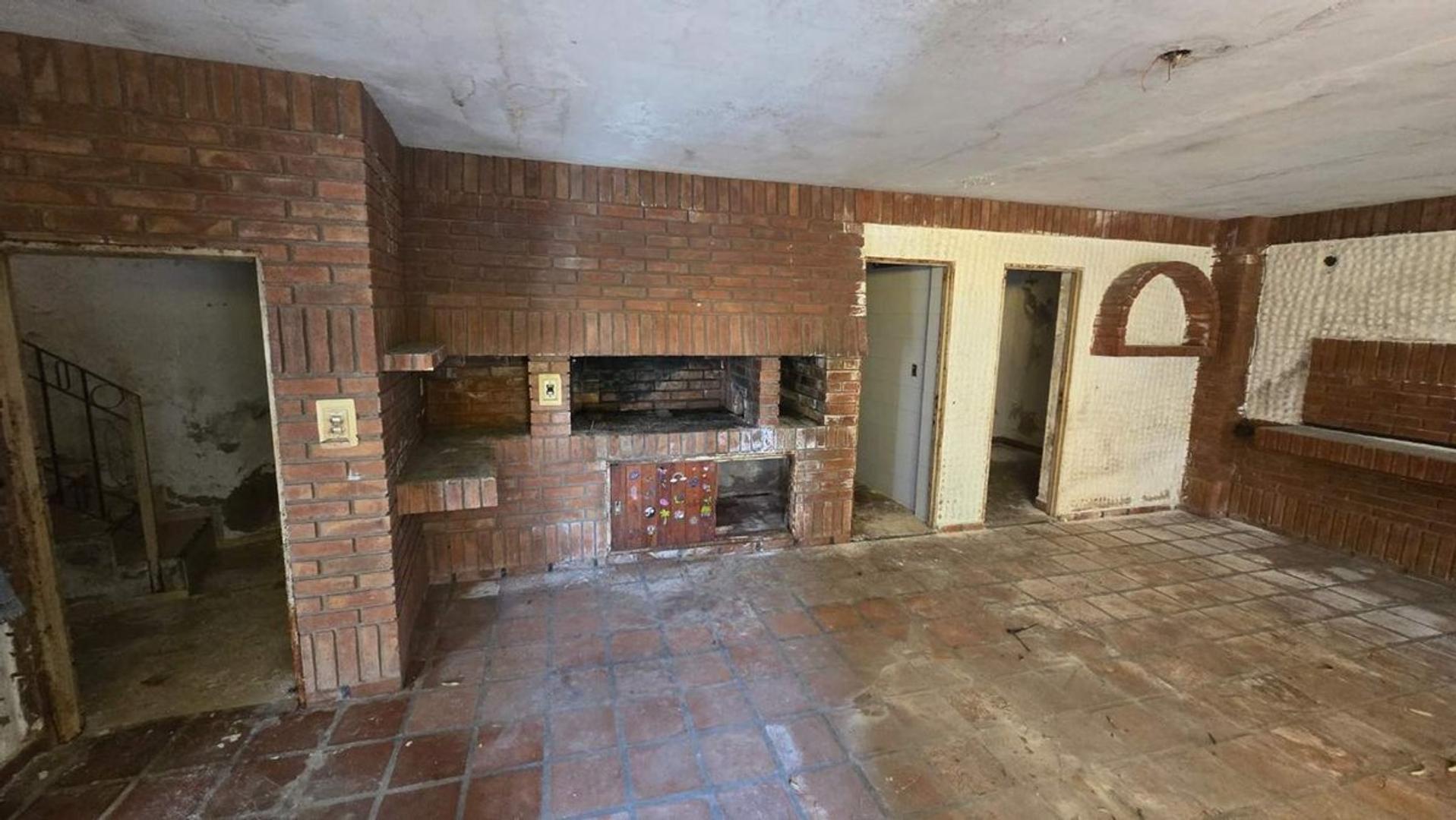 VENTA CASA A REFACCIONAR EN B° SAN SALVADOR