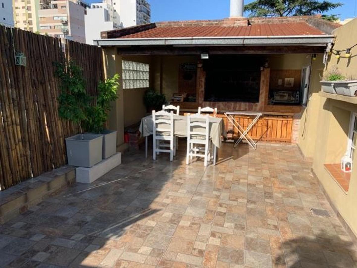Depto Tipo Casa en Venta de 3 dormitorios