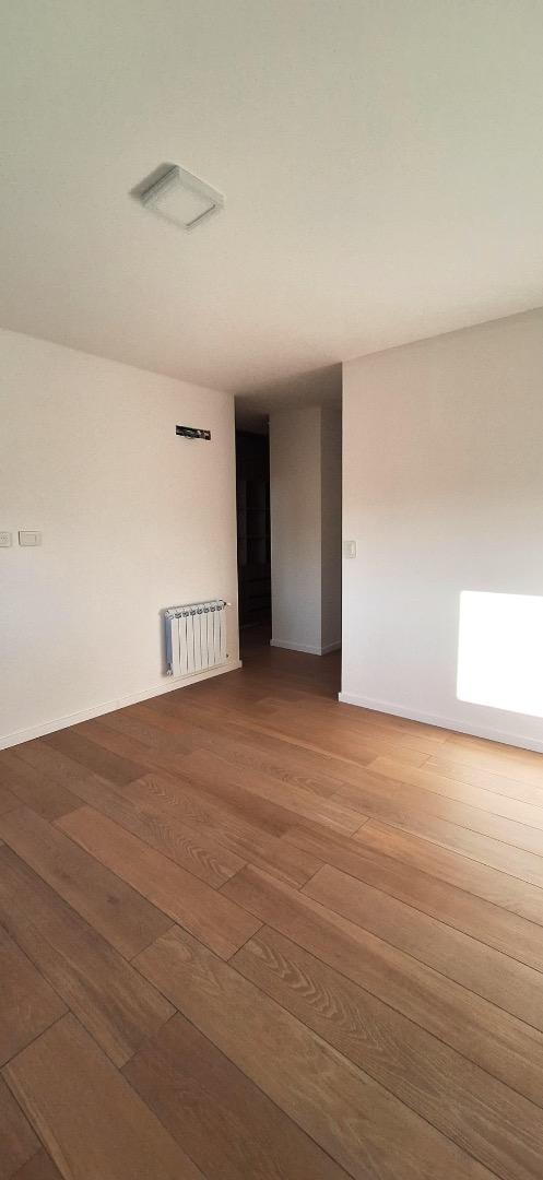 Depto Tipo Casa en Venta con 2 cocheras