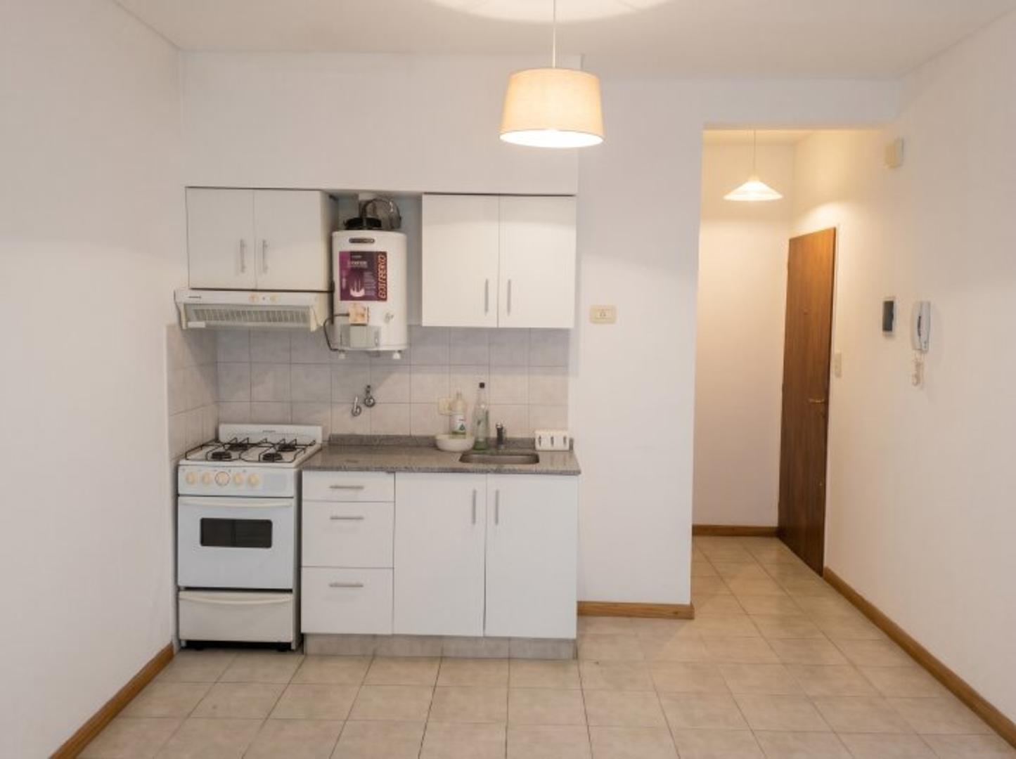 San Lorenzo 3756 , Piso 1