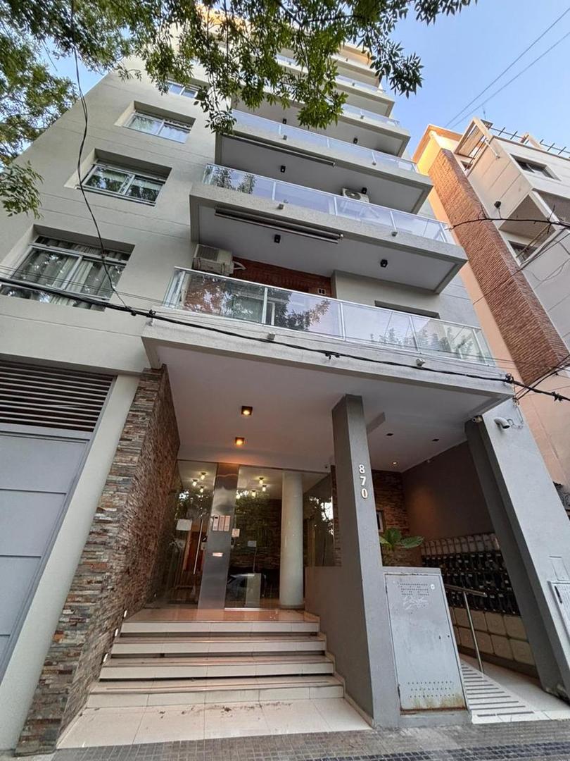 Alquiler. Departamento en La Plata