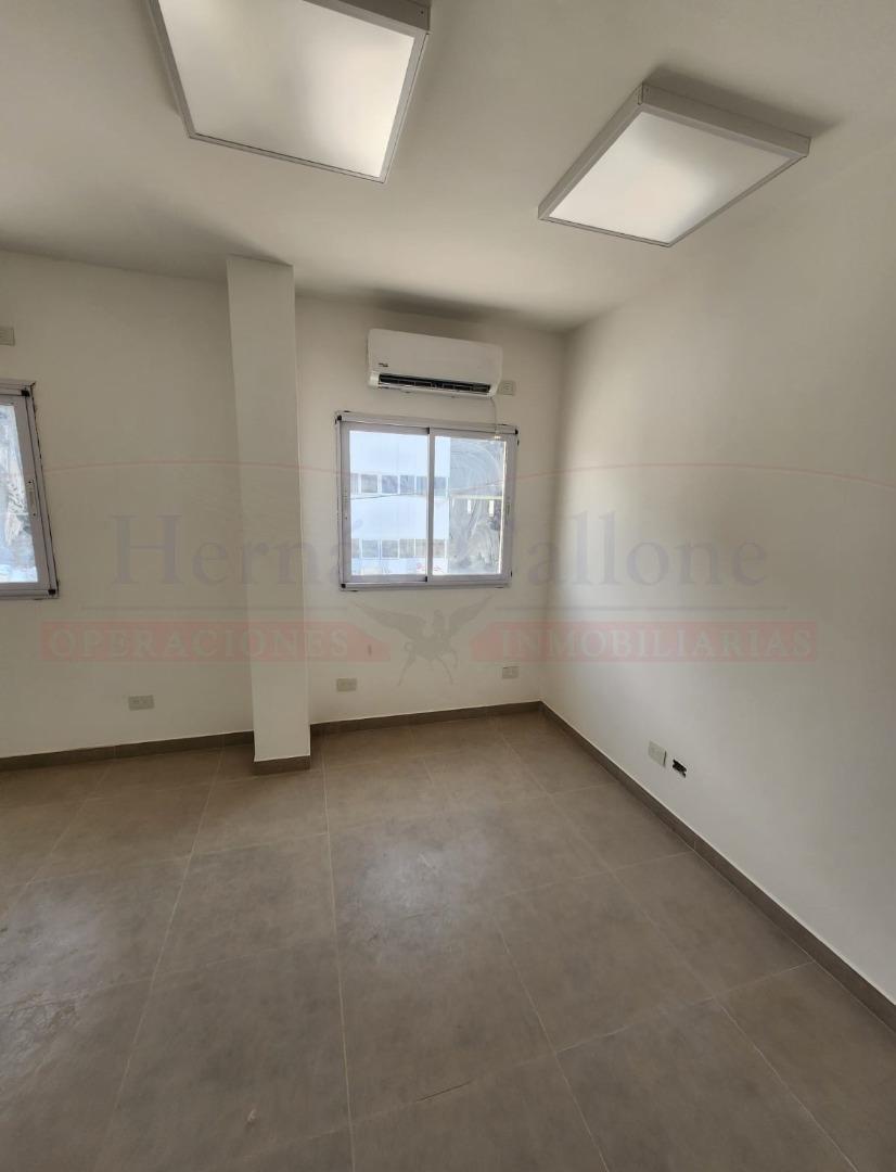 Galpon en Alquiler en Jose Leon Suarez, USD 22.400