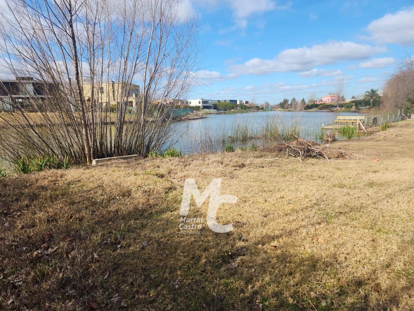 Terreno en Venta 23  mts Frente