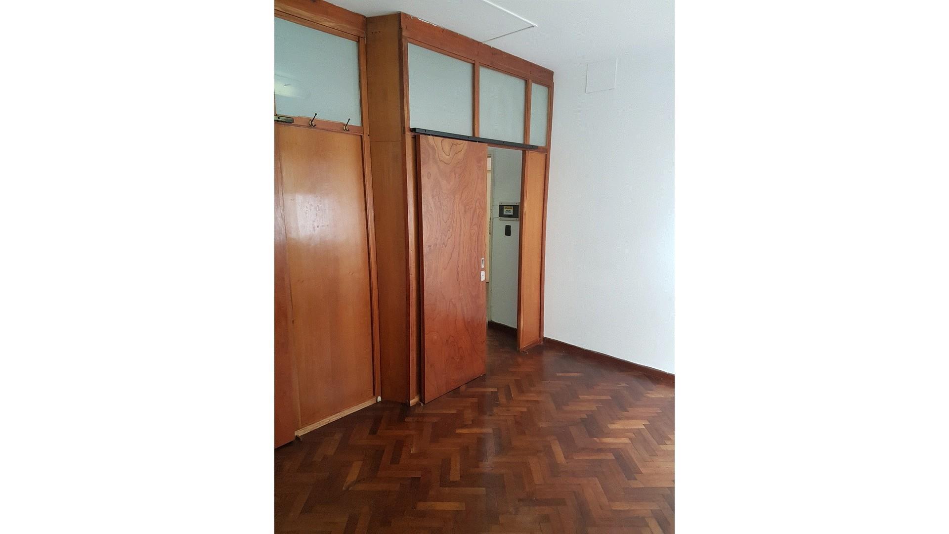 9 De Julio 267 , Piso 4