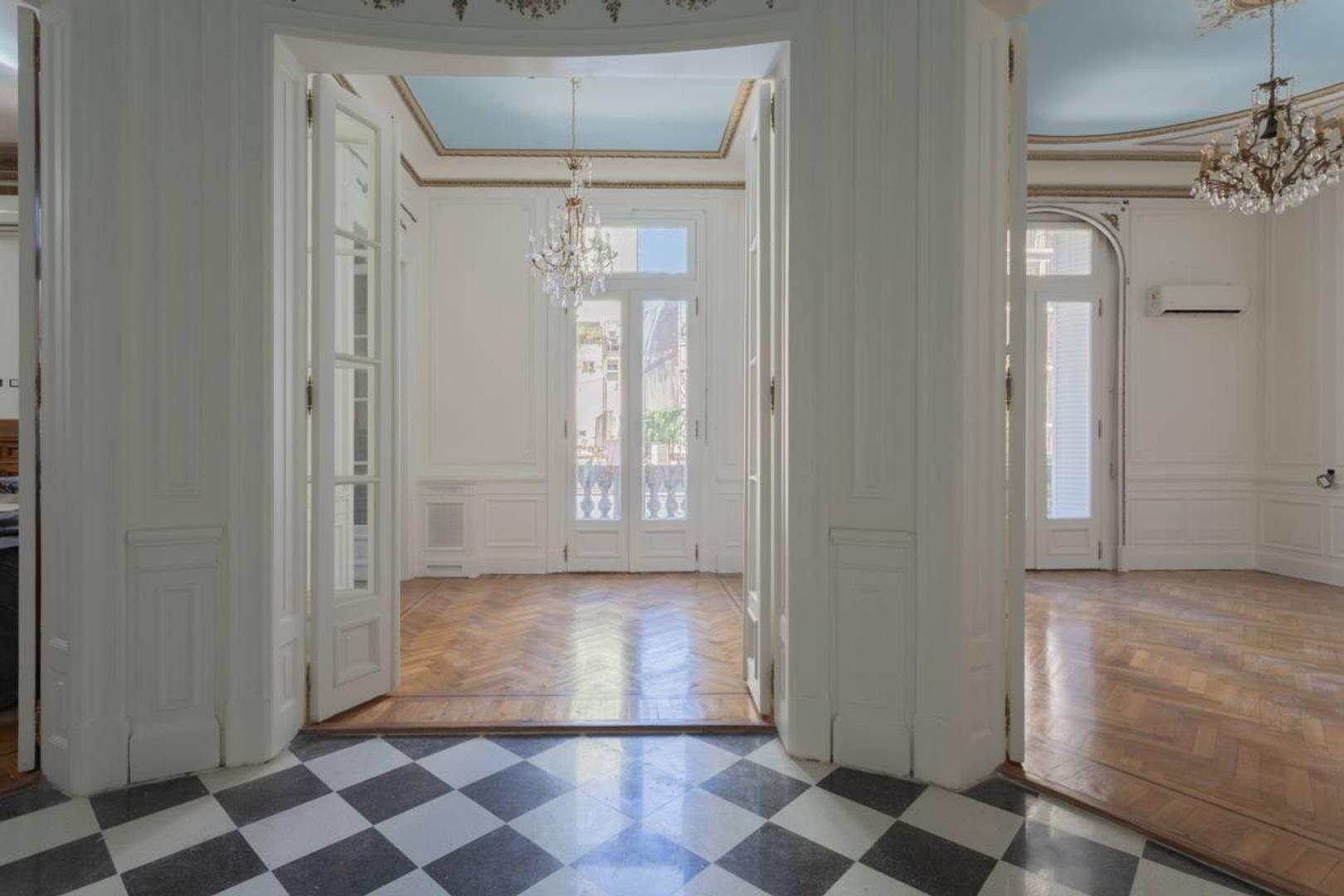 Departamento en Venta de 6 ambientes