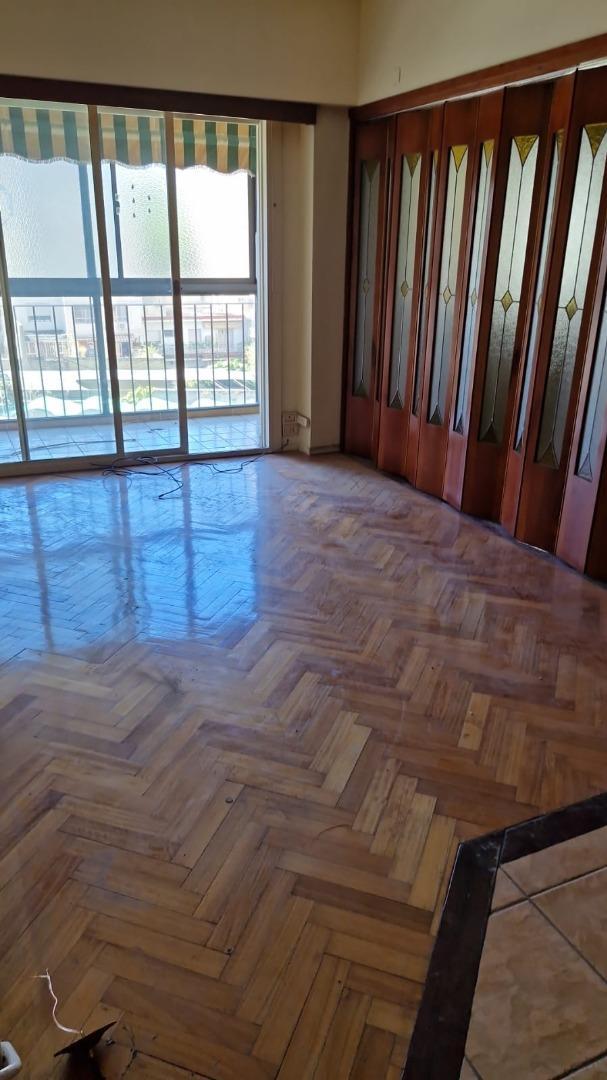 Jorge Newbery 1700, Piso 4