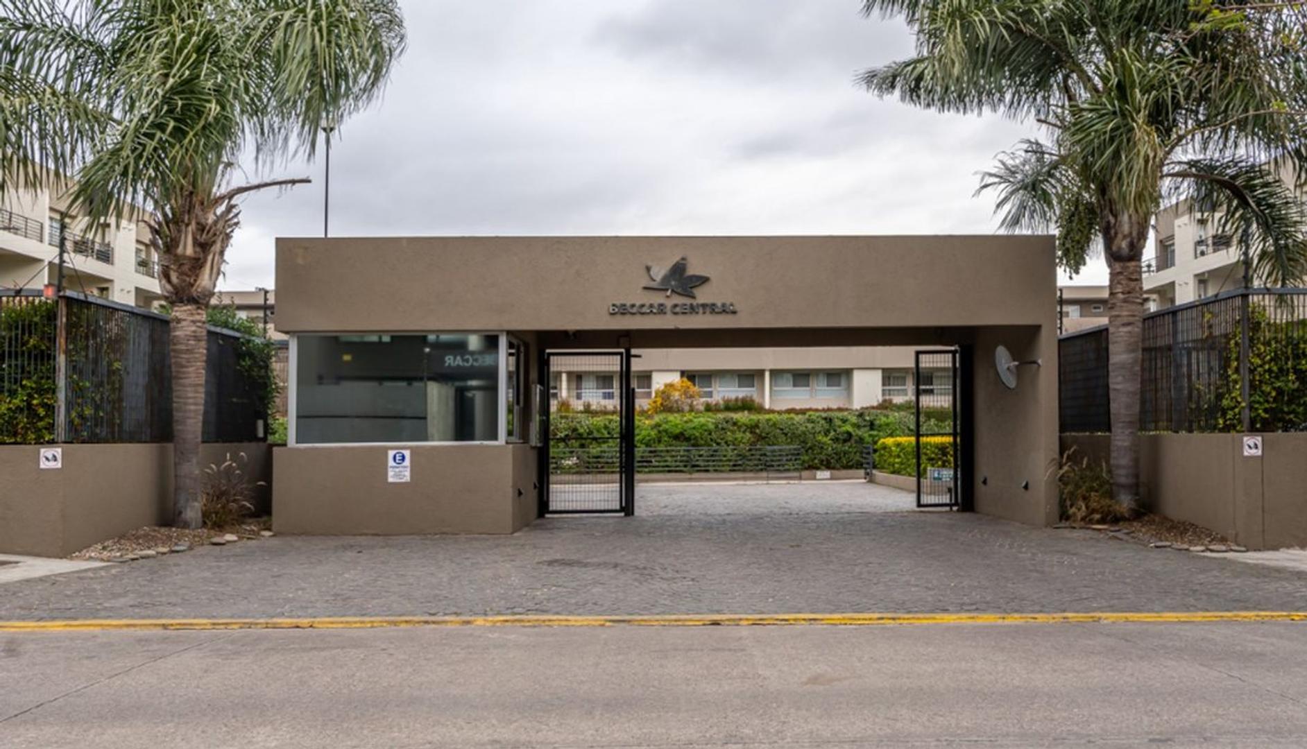 Departamento en Alquiler con 1 cocheras