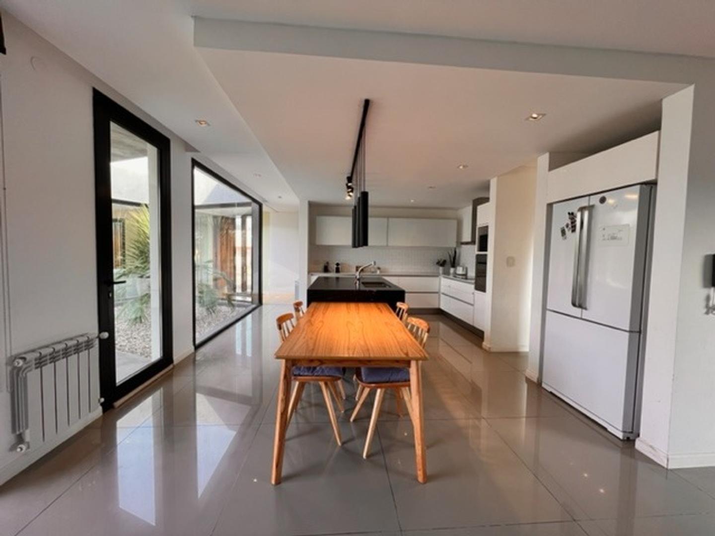 Causana Casa de Categoria en Venta