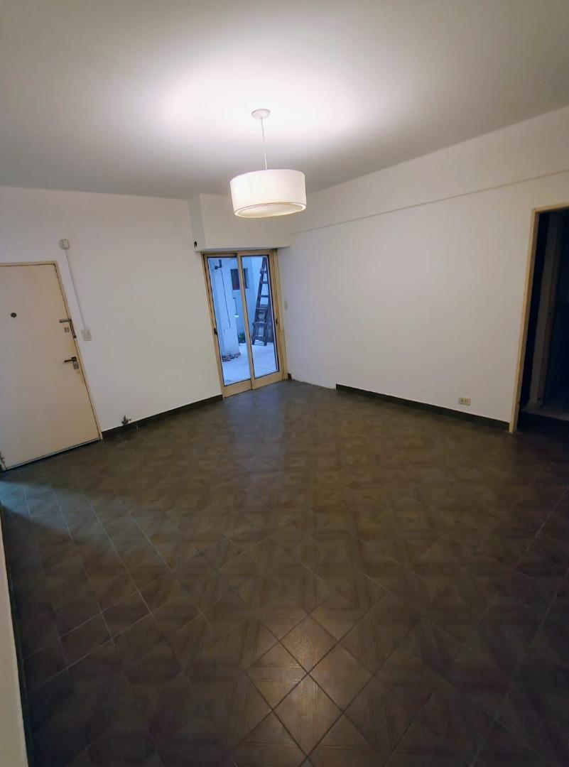 Alsina 259 , Piso PB