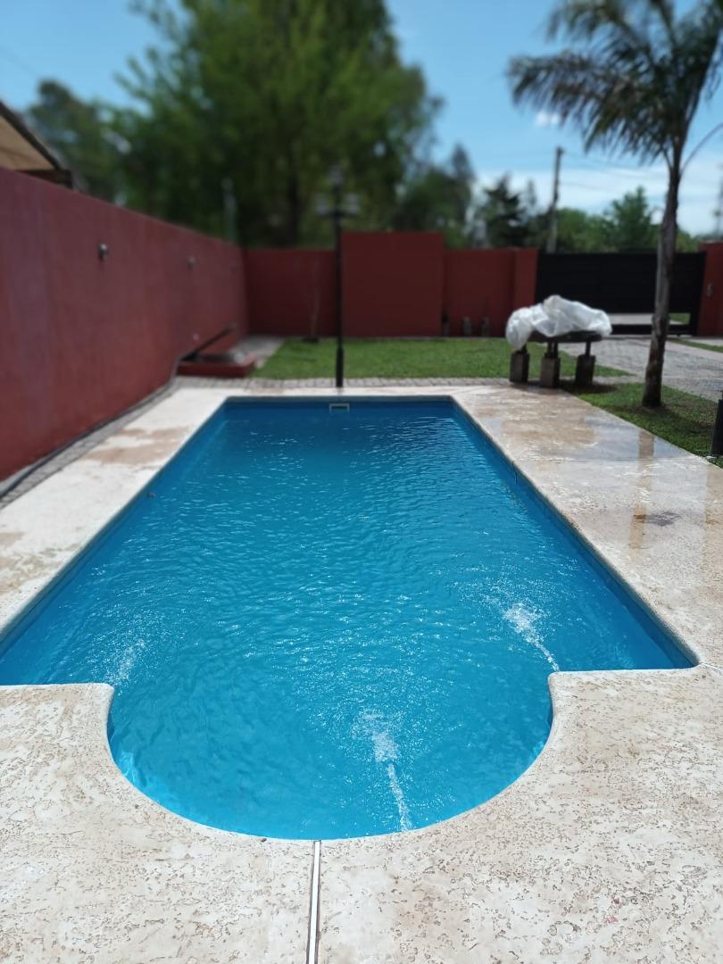 Venta Casa quinta con pileta en Francisco Alvarez