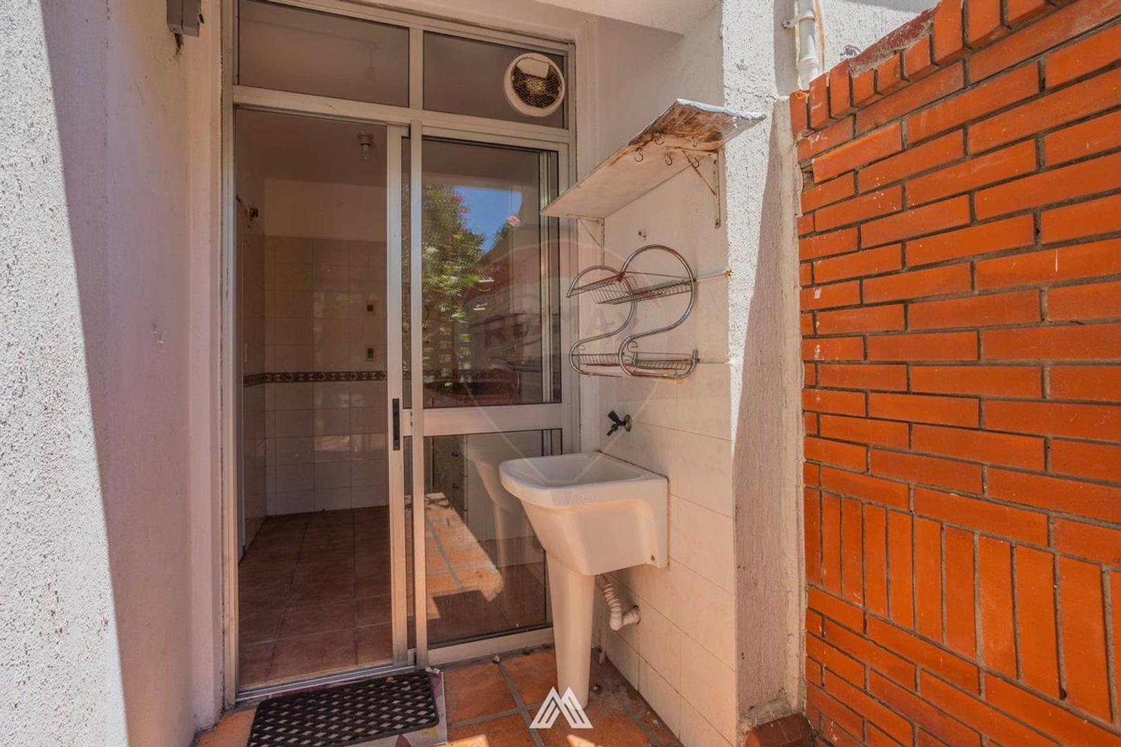 Bulevar General Artigas 100