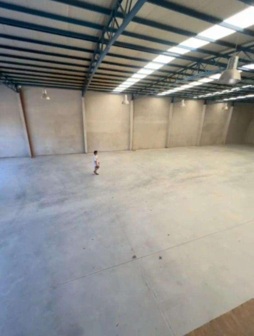 Galpón Sobre Ruta 8 Cod. M004v