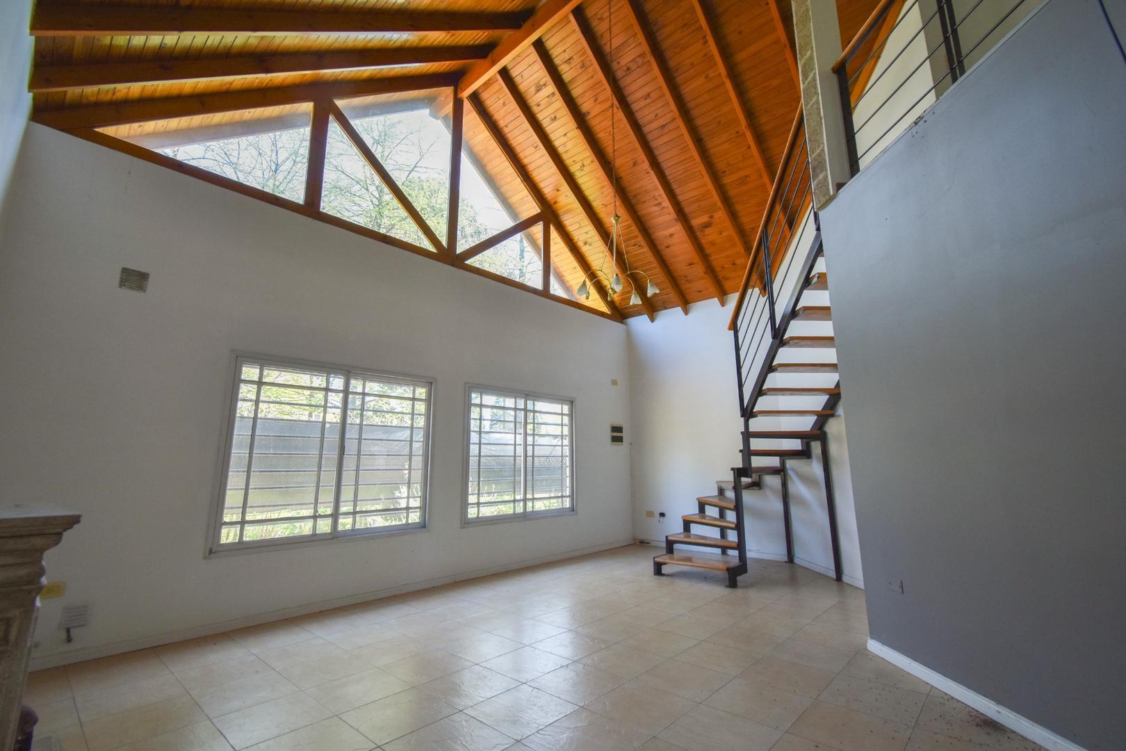 Casa 4 ambientes Parque y Quincho Corimayo