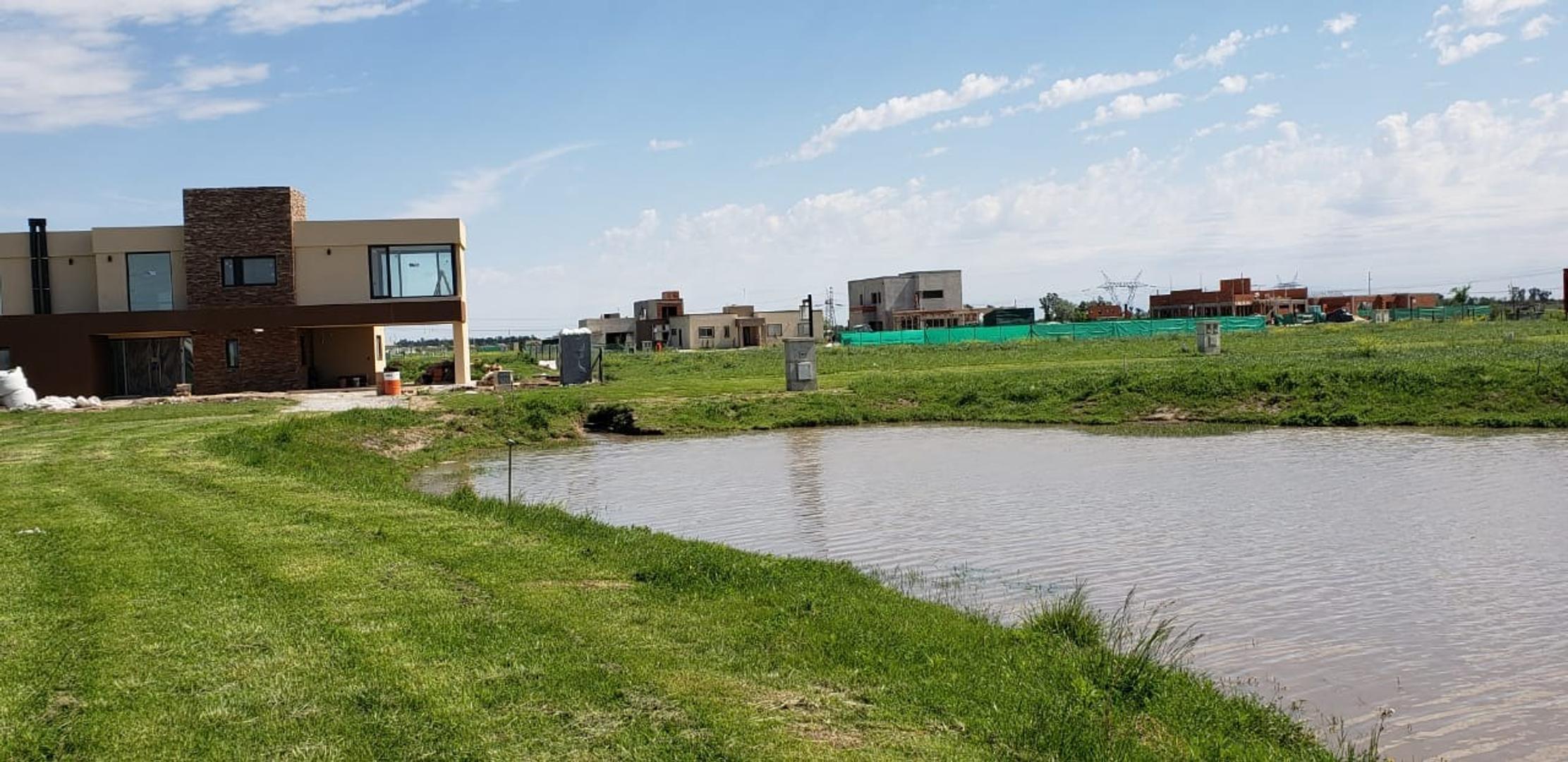 F. Cáceres Y Ruta 58