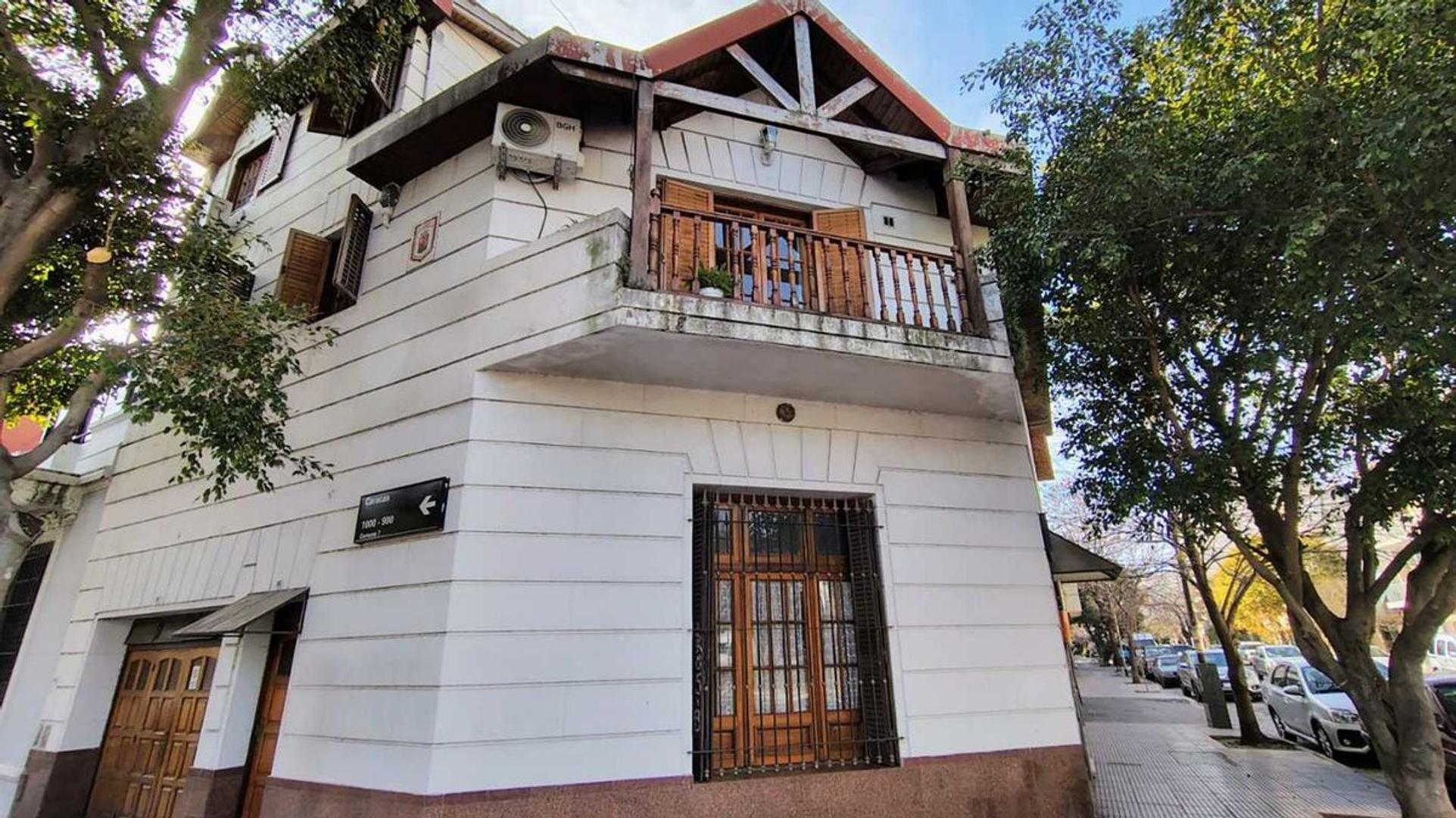 Casa Venta en Flores 3 plantas Ideal 2 familias