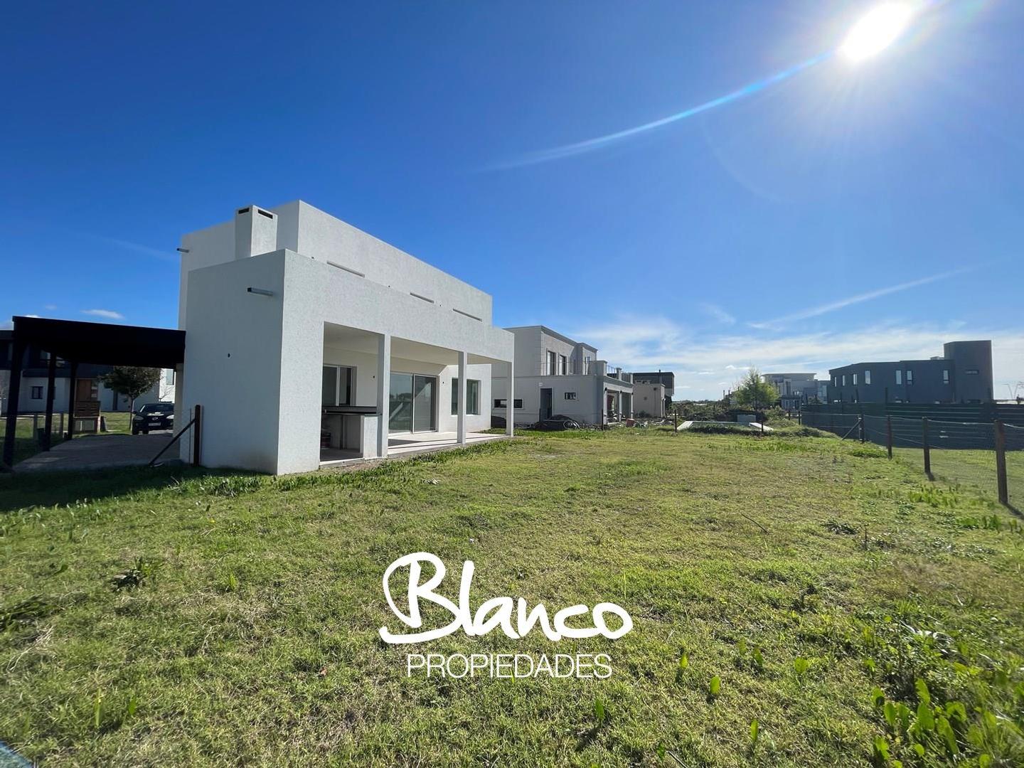 Puertos del Lago - Riberas 100