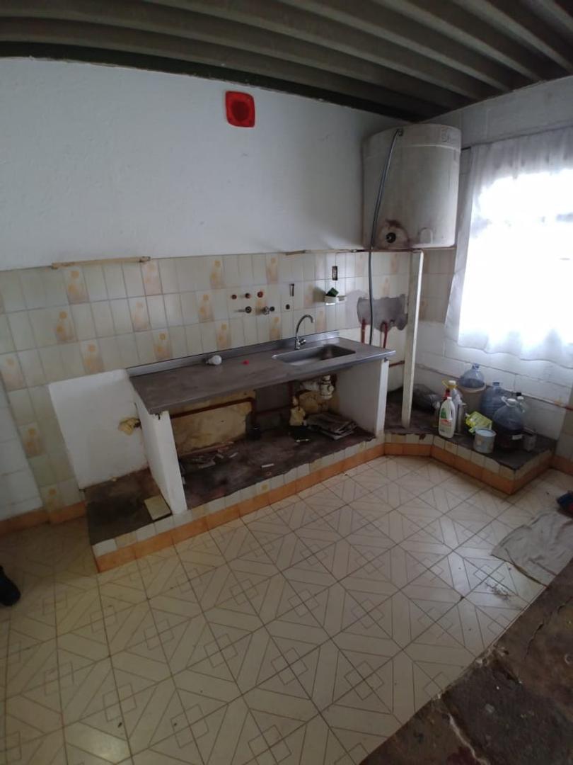 Fray Bertaca 270 , Piso 1