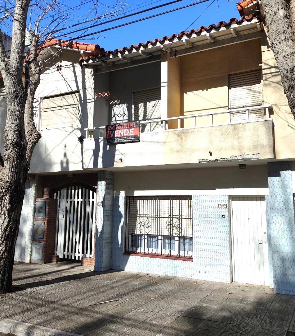 Avellaneda 236 , Piso 1