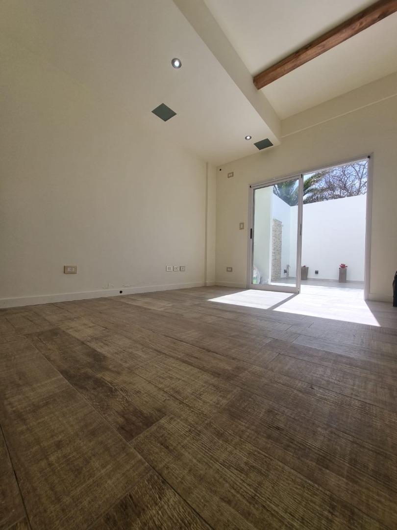 Departamento en Venta con 1 cochera