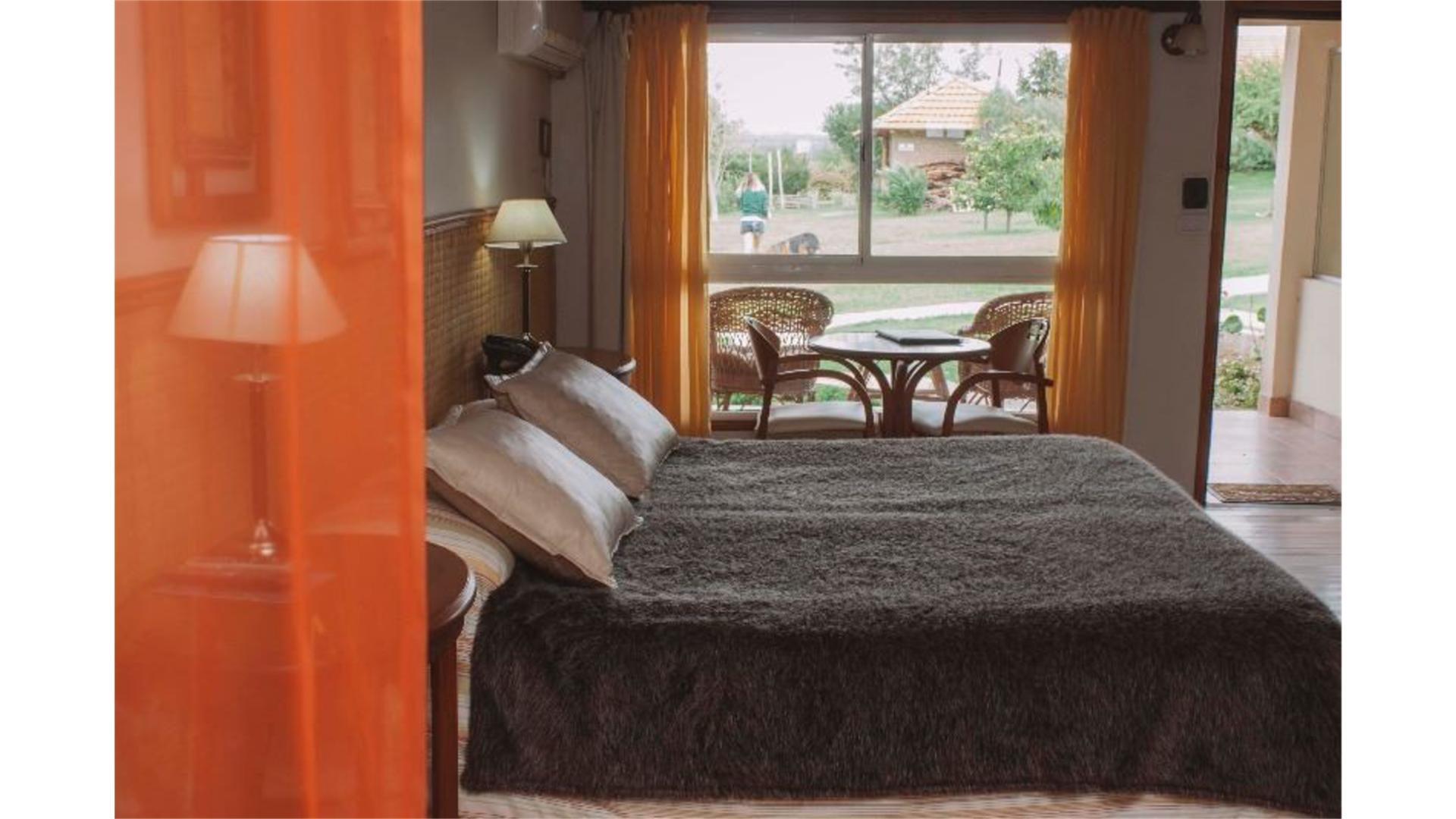 HOTEL Y SPA EN LA BASE DEL URITORCO