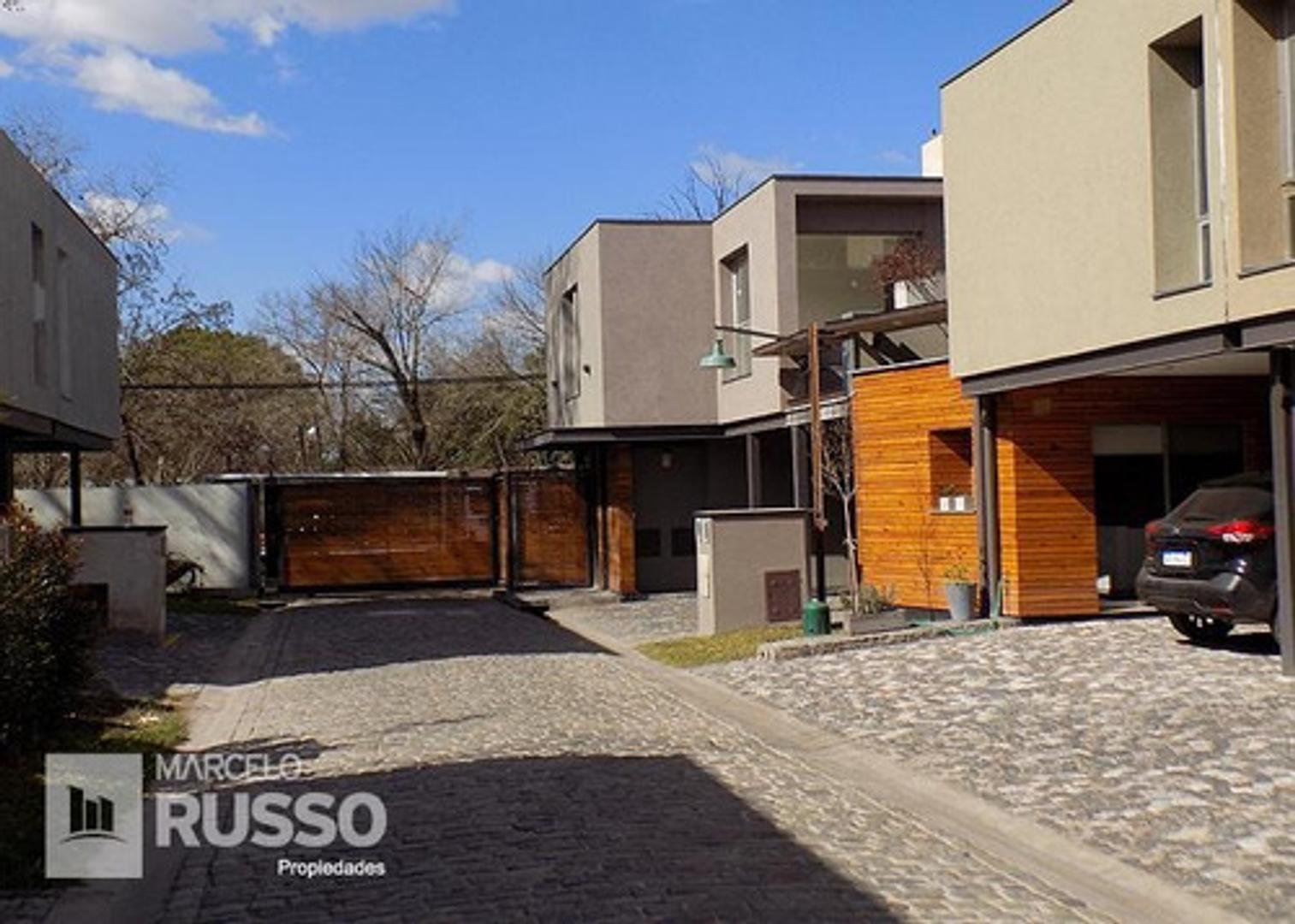 Depto Tipo Casa en Venta de 3 ambientes