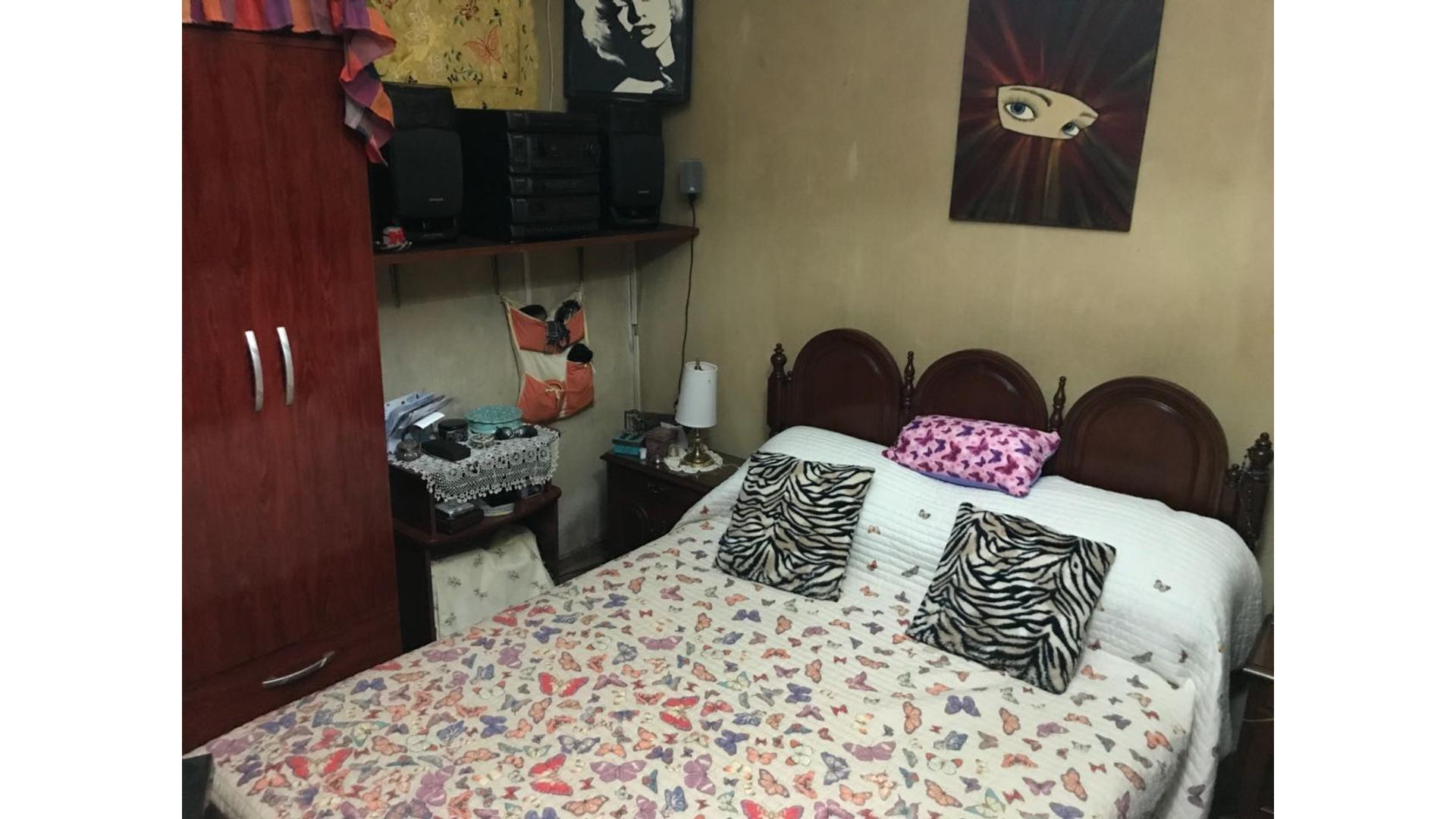 Depto Tipo Casa 2 ambientes con 1 baño