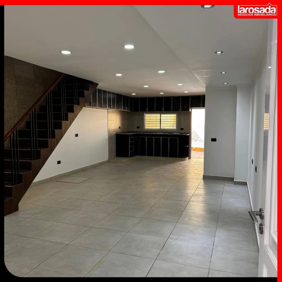 Casa 3 ambientes con 4 baños