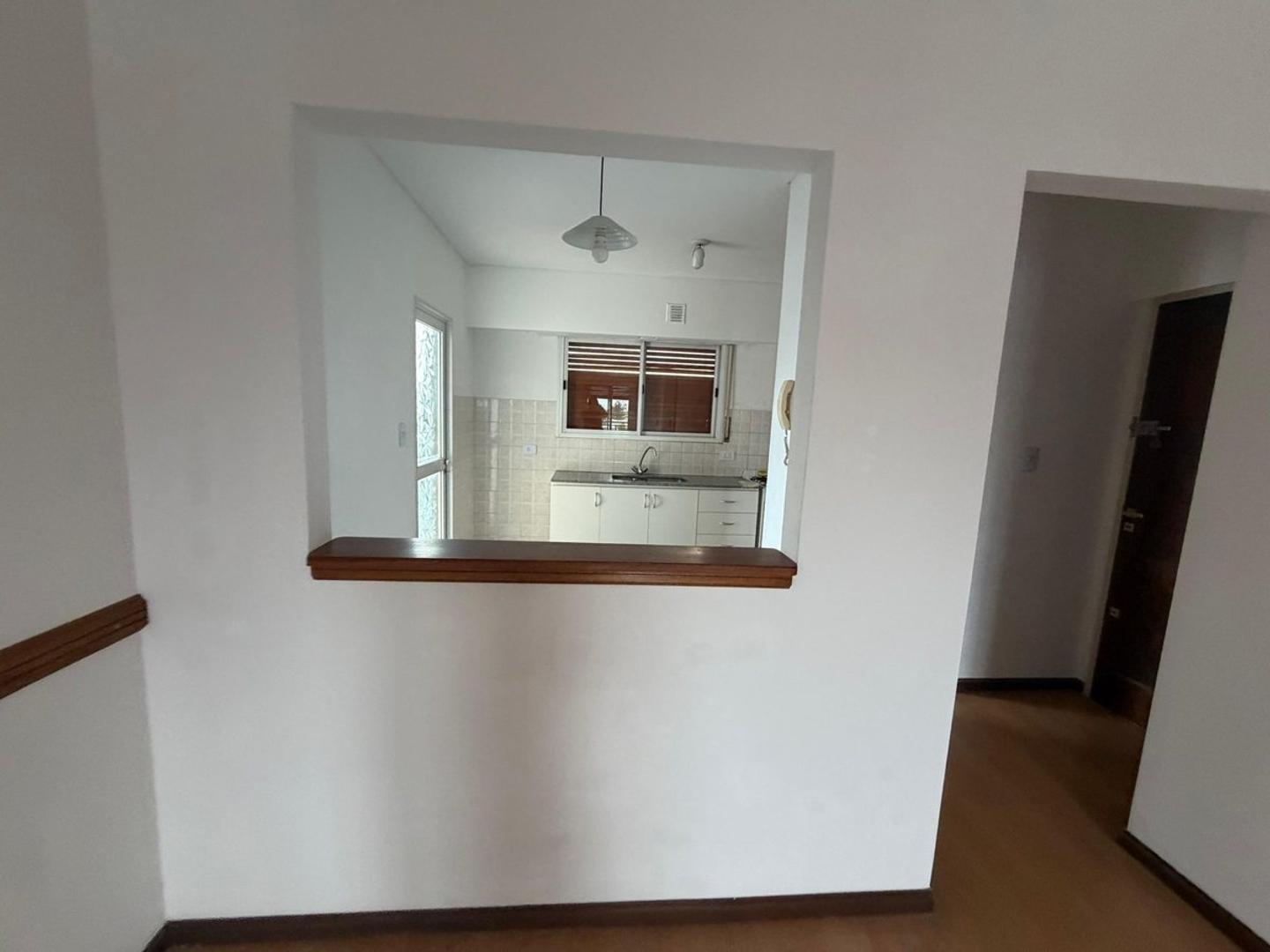 Departamento 3 ambientes con 1 baño