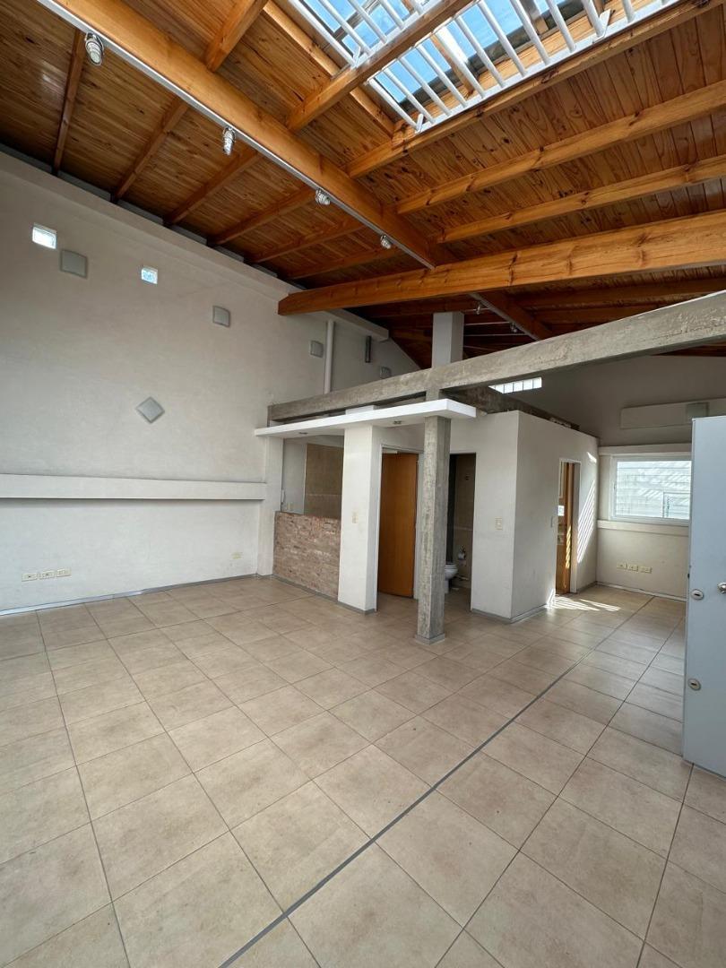 Oficina en Alquiler en Villa Urquiza, $ 990.000