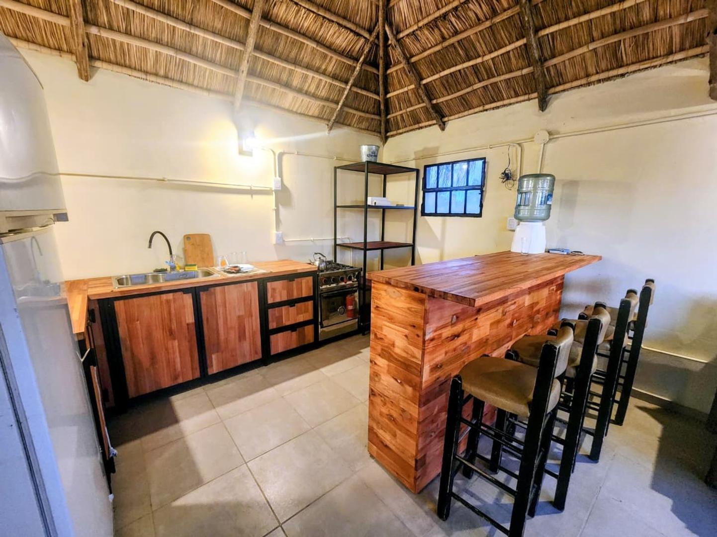 Casa 3 ambientes con 2 baños